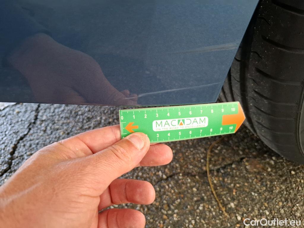 Toyota  Corolla TOYOTA  Touring Sports / 2018 / 5P / Break Hybride 122h Dynamic Business Supp Lomb #46