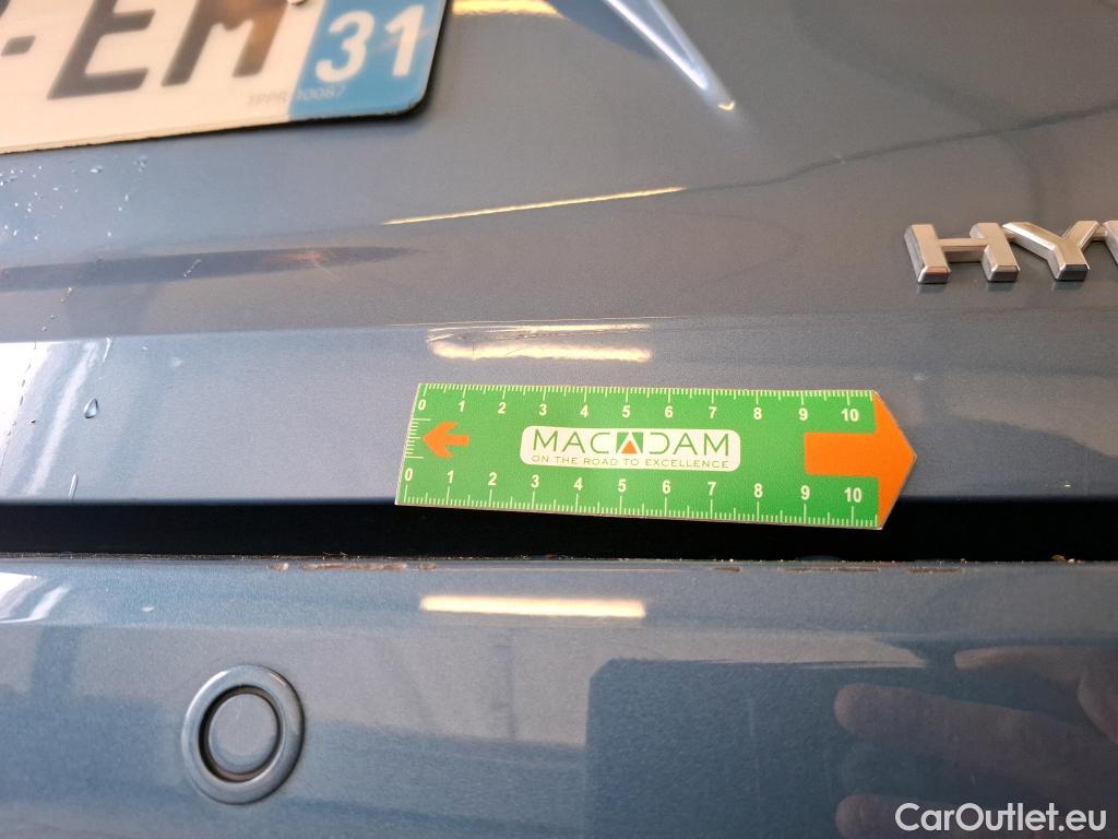  Toyota  Corolla TOYOTA  Touring Sports / 2018 / 5P / Break Hybride 122h Dynamic Business Supp Lomb #23