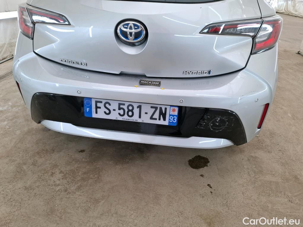  Toyota  Corolla TOYOTA  / 2018 / 5P / Berline Hybride 122h Dynamic Business Supp Lomb #18