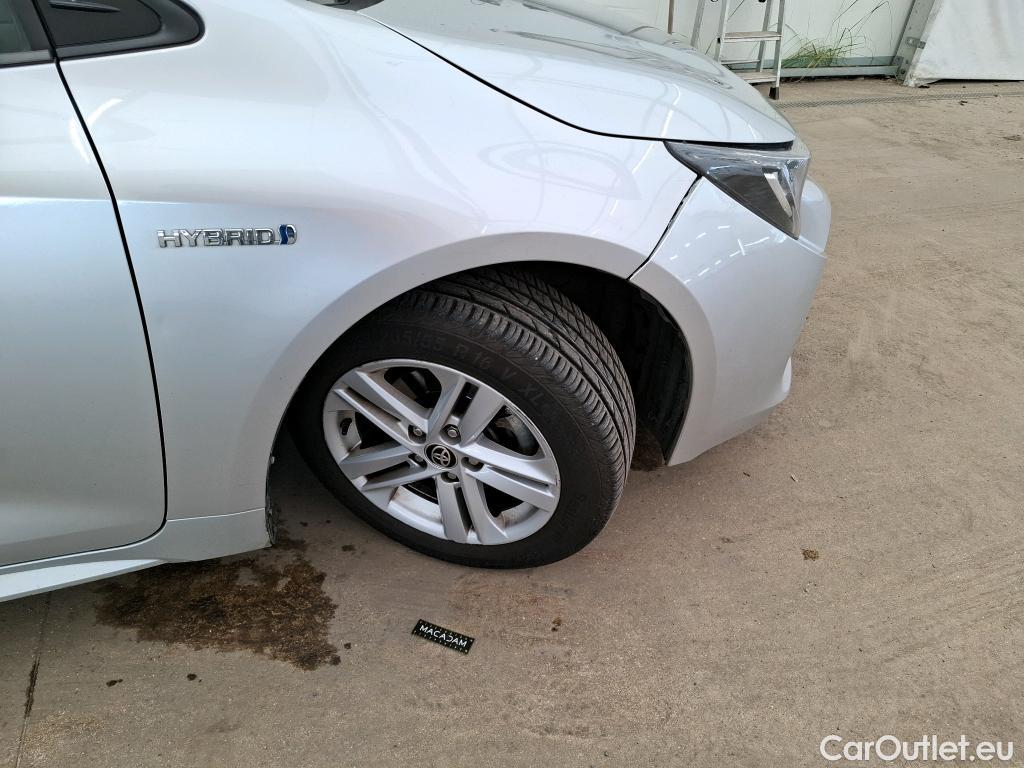  Toyota  Corolla TOYOTA  / 2018 / 5P / Berline Hybride 122h Dynamic Business Supp Lomb #56