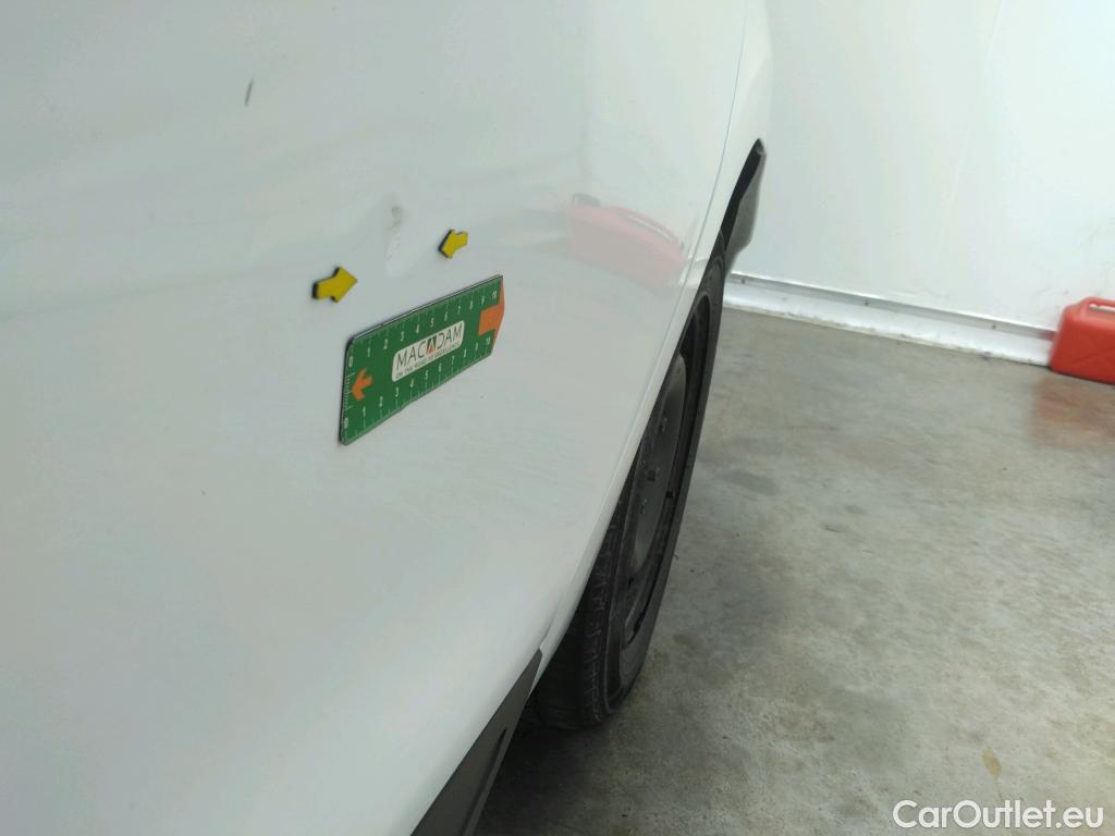  Renault  Clio  IV Air MediaNav 1.5 dCi 75CV BVM5 E6 #11