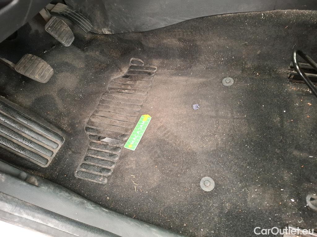  Renault  Clio RENAULT  Société VU 5p Berline Air dCi 75 - 18 #1