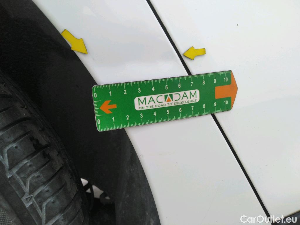  Renault  Clio  IV Air MediaNav 1.5 dCi 75CV BVM5 E6 #4