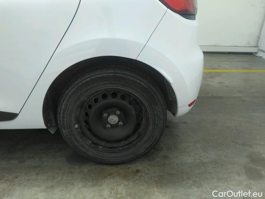  Renault  Clio  IV Air MediaNav 1.5 dCi 75CV BVM5 E6 #14