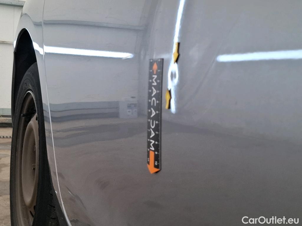  Peugeot  308  Pack Clim Nav 1.6 HDi 100CV BVM5 E6 #50