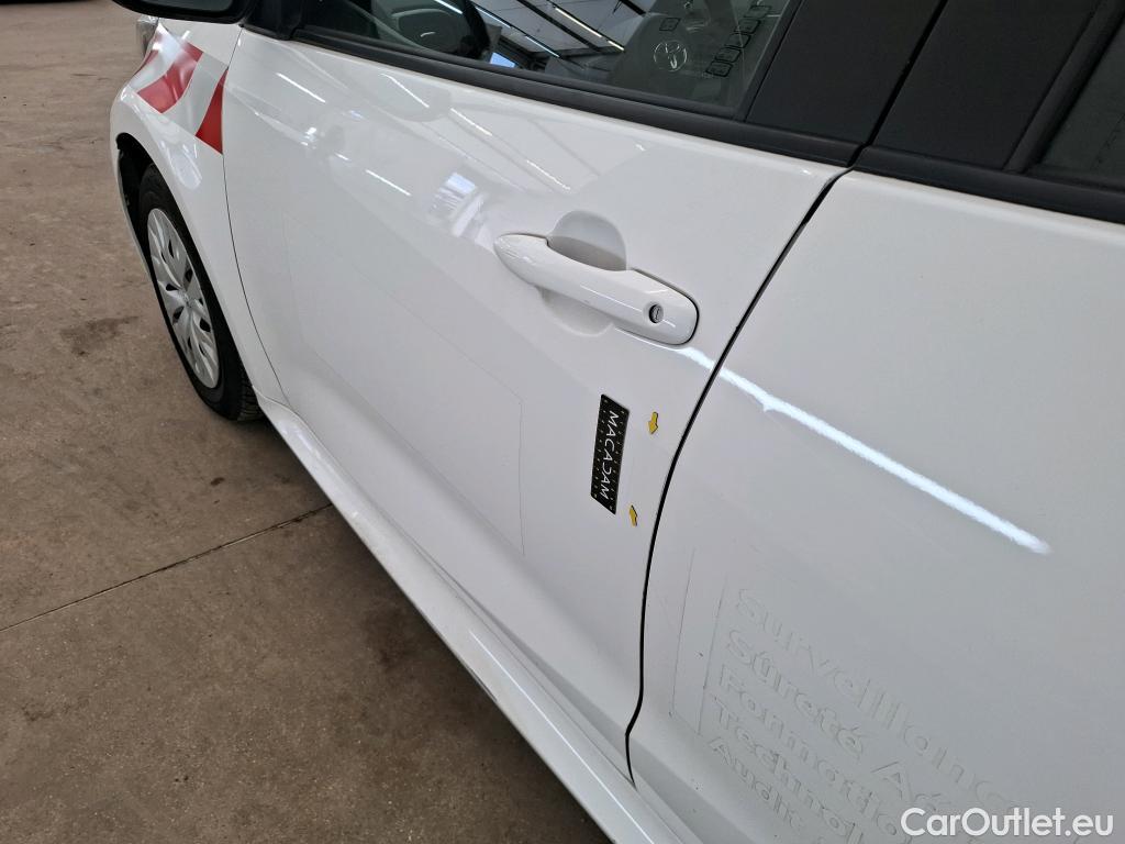  Toyota  Yaris  Hybride Affaires / 2019 / 5P / Berline / VU 1.5 Hybride 116h Dynamic Business  #16