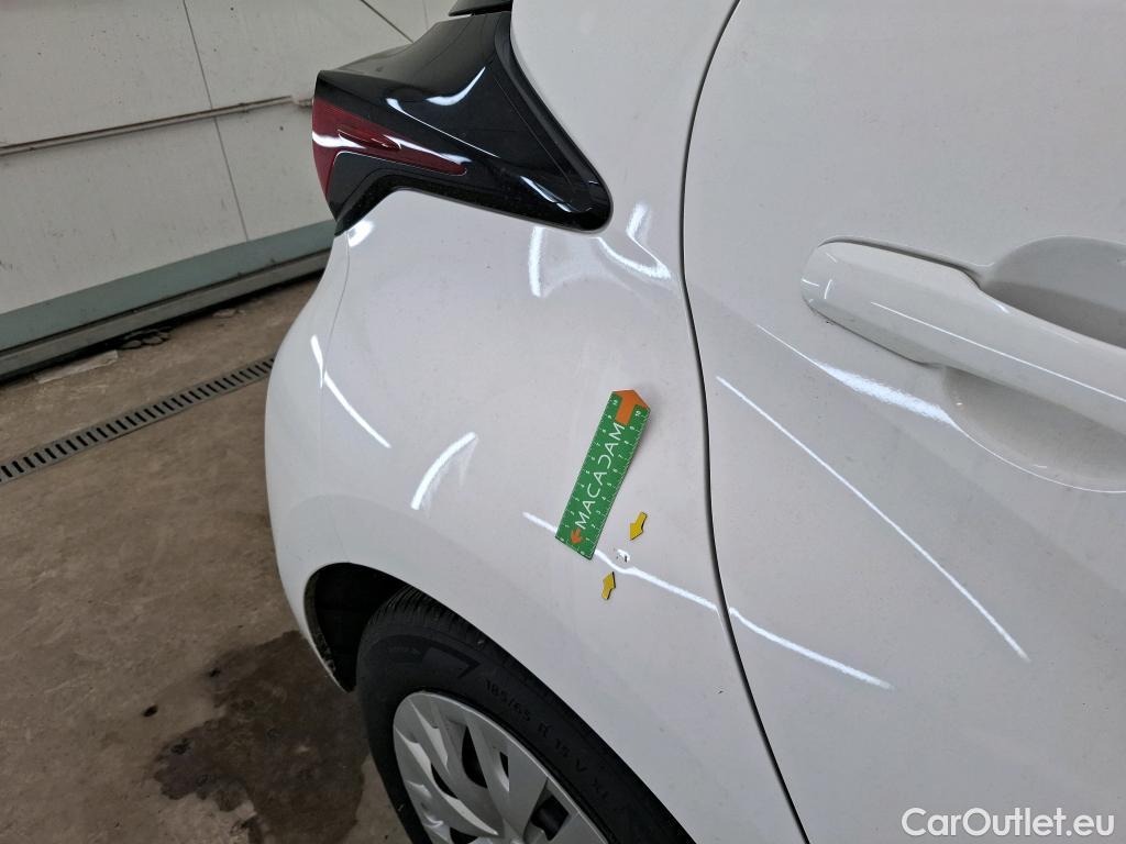 Toyota  Yaris  Hybride Affaires / 2019 / 5P / Berline 1.5 Hybride 116h Dynamic Business #24