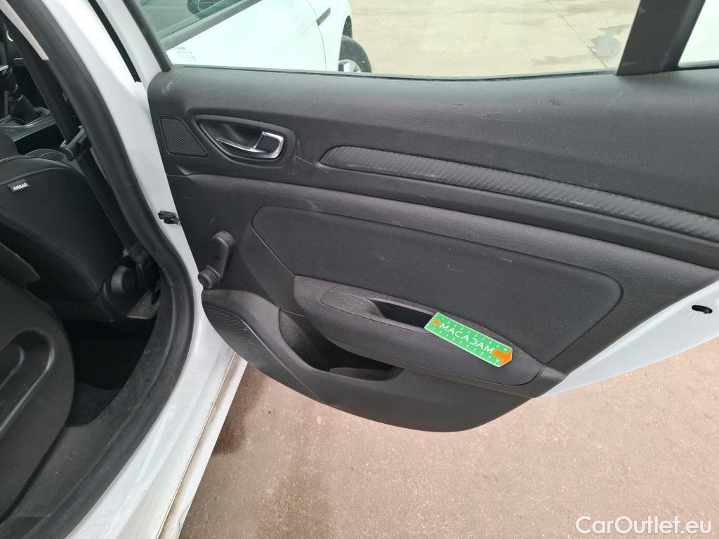  Renault  Megane  IV Berline 5pt. Société Air Nav 1.5 dCi 110CV BVM6 E6 #41