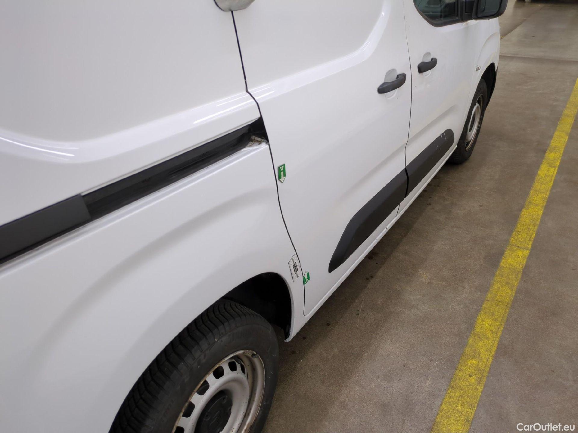  Citroen  Berlingo  Fourgon Club M 650 1.5 BlueHDi 75CV BVM5 E6dT #30
