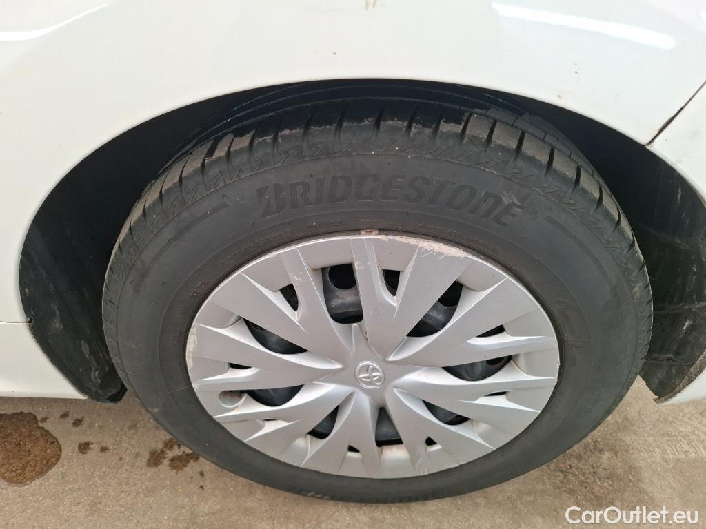  Toyota  Yaris  Hybride Affaires / 2019 / 5P / Berline / VU 1.5 Hybride 116h Dynamic Business  #44