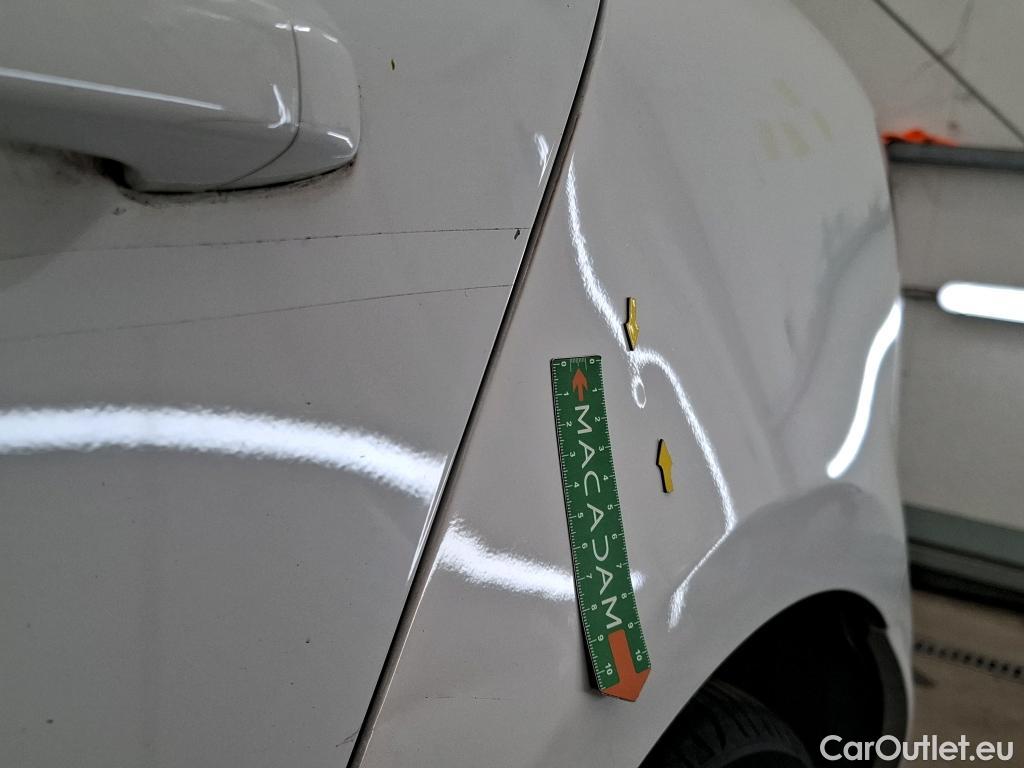  Renault  Megane  IV Berline 5pt. Société Air Nav 1.5 dCi 110CV BVM6 E6 #25