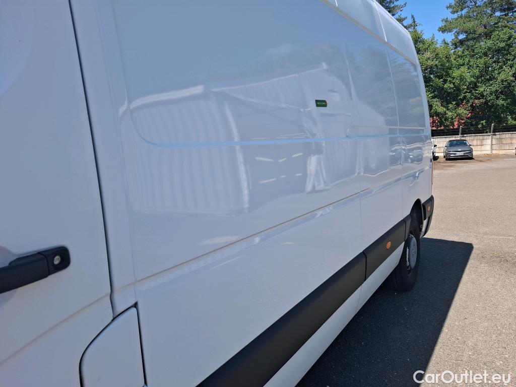  Renault  Master RENAULT  VU 4p Fourgon FG Cf Trac F3500 L3H2 dCi 125 #15