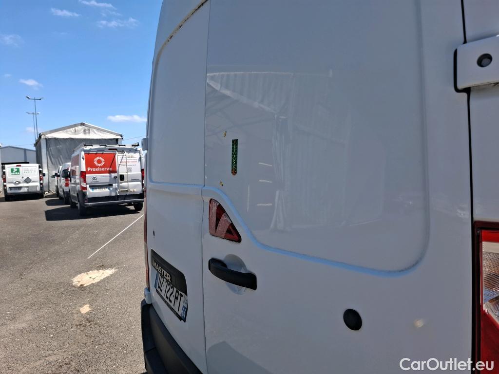  Renault  Master RENAULT  VU 4p Fourgon FG Cf Trac F3500 L3H2 dCi 125 #30