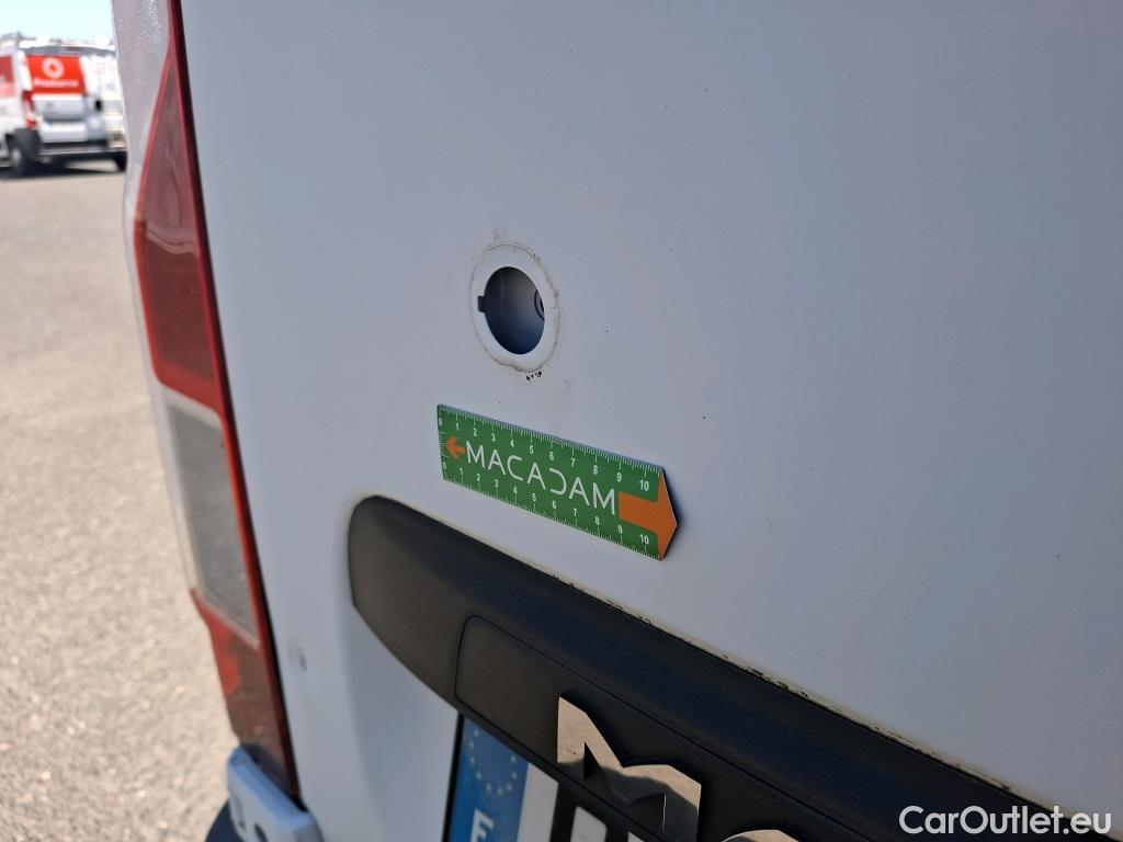  Renault  Master RENAULT  VU 4p Fourgon FG Cf Trac F3500 L3H2 dCi 125 #70
