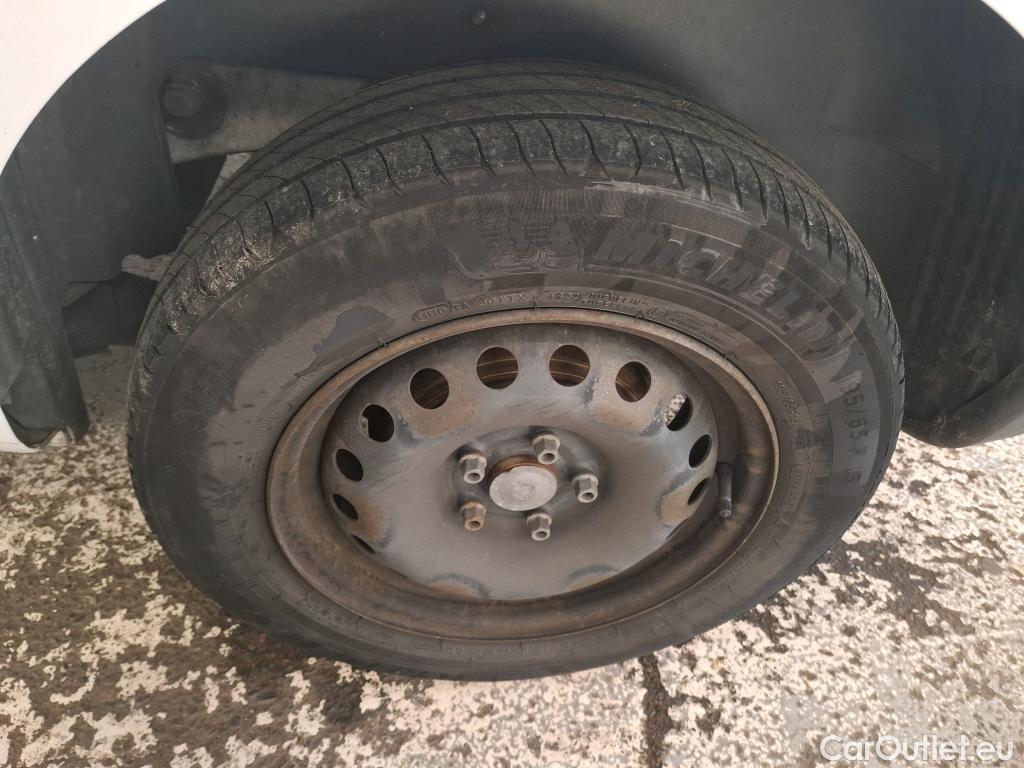  Renault  Kangoo  Express Extra (Série Spéciale) 1.5 dCi 90CV BVM5 E6 #47