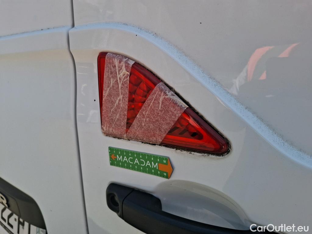  Renault  Master RENAULT  VU 4p Fourgon FG Cf Trac F3500 L3H2 dCi 125 #54