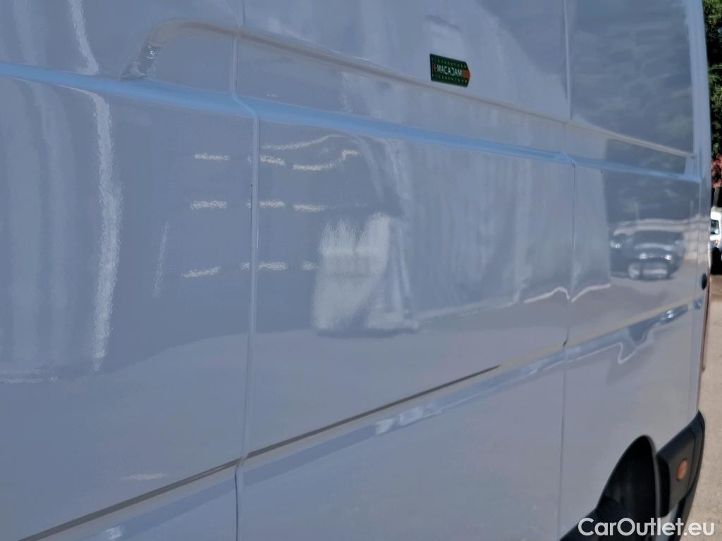 Renault  Master RENAULT  VU 4p Fourgon FG Cf Trac F3500 L3H2 dCi 125 #21