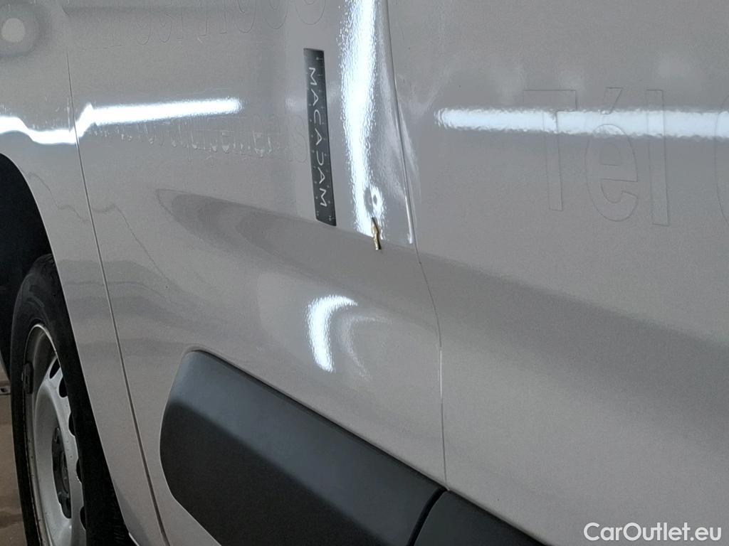  Peugeot  Partner  XL 950 1.5 HDi 130CV BVM6 6E #17