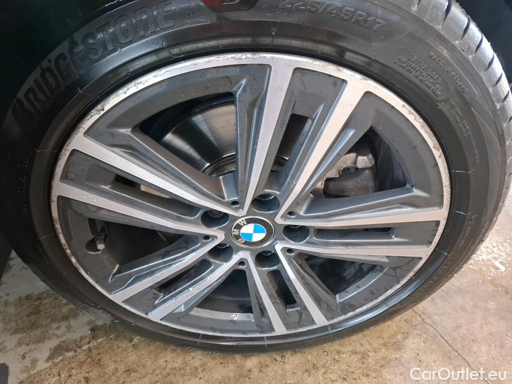  Bmw  Serie 1 BMW Série 1 / 2019 / 5P / Berline 1.5 116D DKG7 Business Design #33