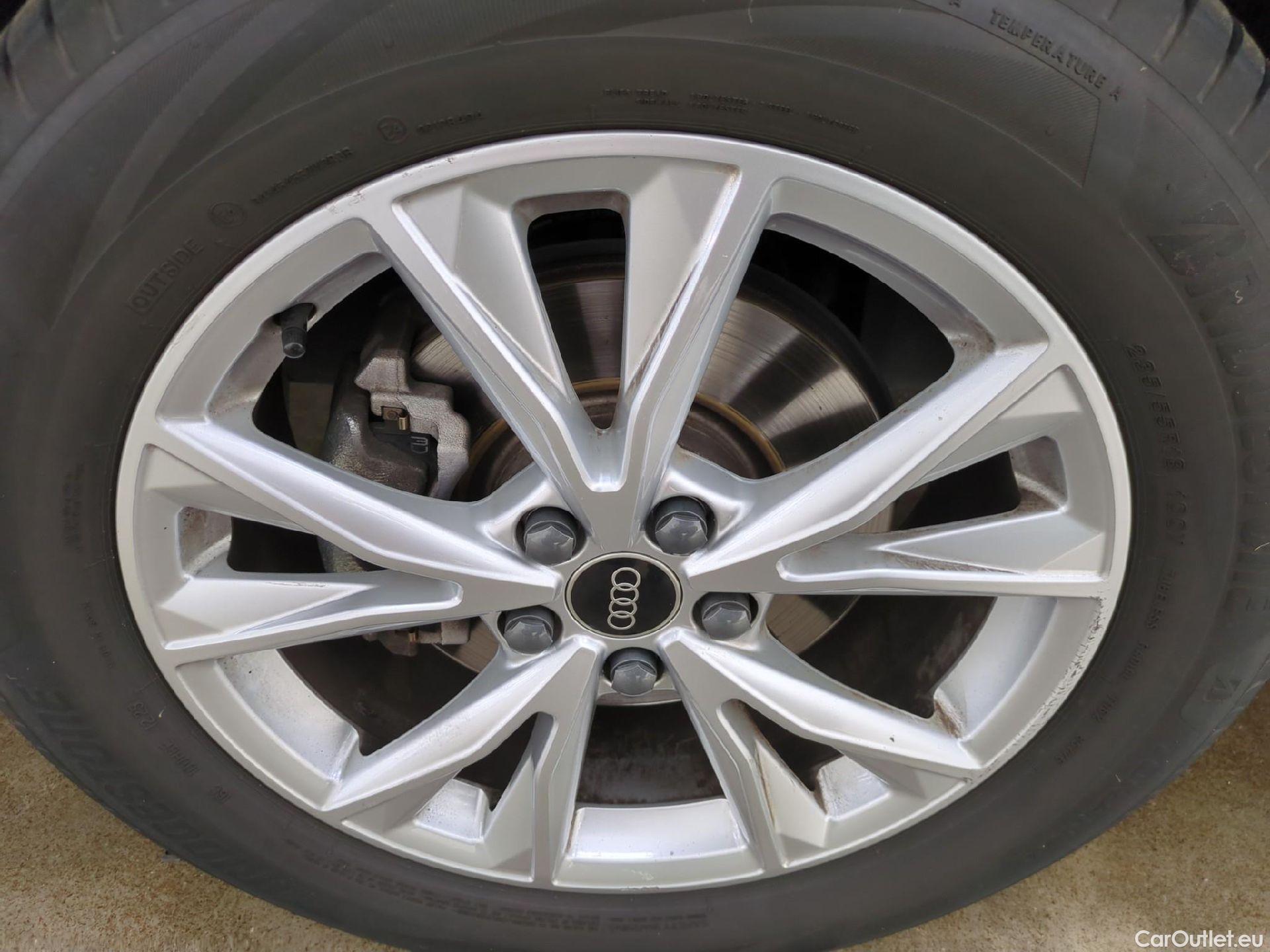  Audi  Q3 AUDI  Sportback / 2019 / 5P / SUV 35 TDI 150 S TRONIC S LINE #6