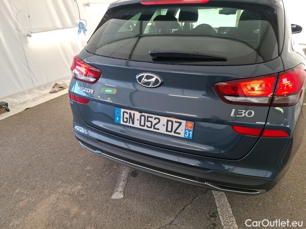  Hyundai  i30 HYUNDAI  Sport Wagon  2020  5P  Break 10 TGDI 120 MHEV IMT CREATIVE SW #1