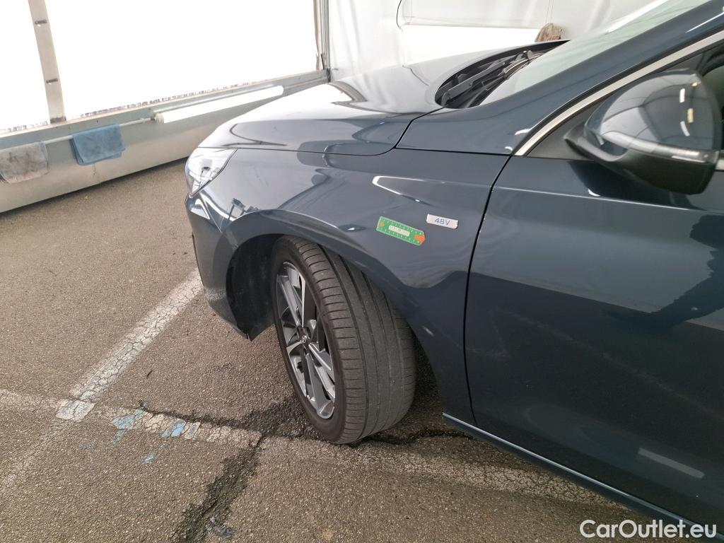  Hyundai  i30 HYUNDAI  Sport Wagon  2020  5P  Break 10 TGDI 120 MHEV IMT CREATIVE SW #31