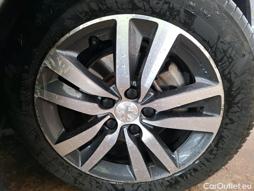  Peugeot  308  Allure Business 1.5 HDi 130CV BVM6 E6d #23