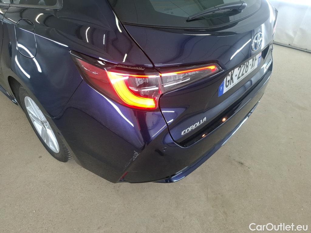  Toyota  Corolla TOYOTA  Touring Sports / 2018 / 5P / Break Hybride 122h Dynamic Business Beyond Zer #1