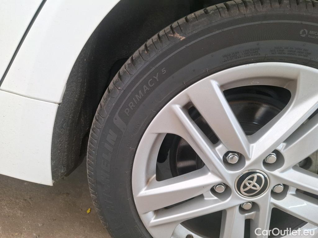  Toyota  Corolla TOYOTA  Touring Sports / 2018 / 5P / Break Hybride 122h Dynamic Business Stage Acad #30