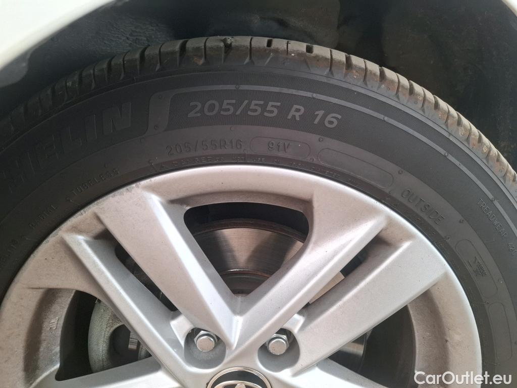  Toyota  Corolla TOYOTA  Touring Sports / 2018 / 5P / Break Hybride 122h Dynamic Business Stage Acad #44