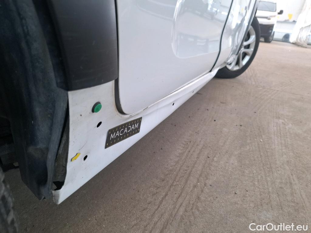  Citroen  C3  Société Feel 1.5 BlueHDI 100CV BVM5 E6dT #2