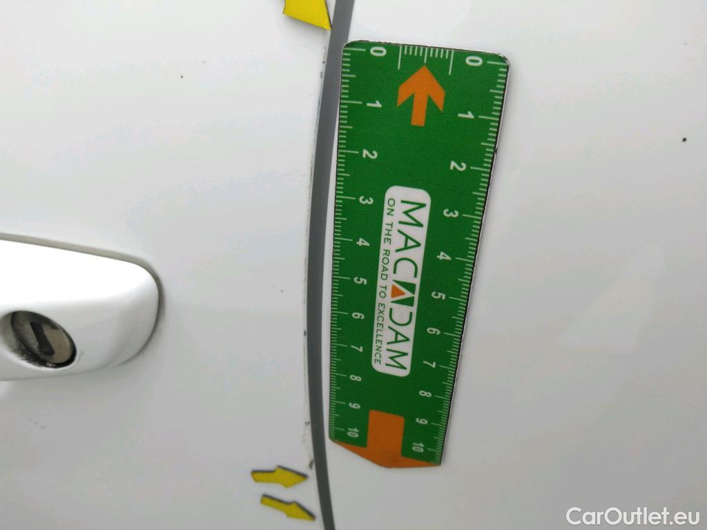  Citroen  C3  Société Feel Nav 1.2 PureTech 80CV BVM5 E6d #11
