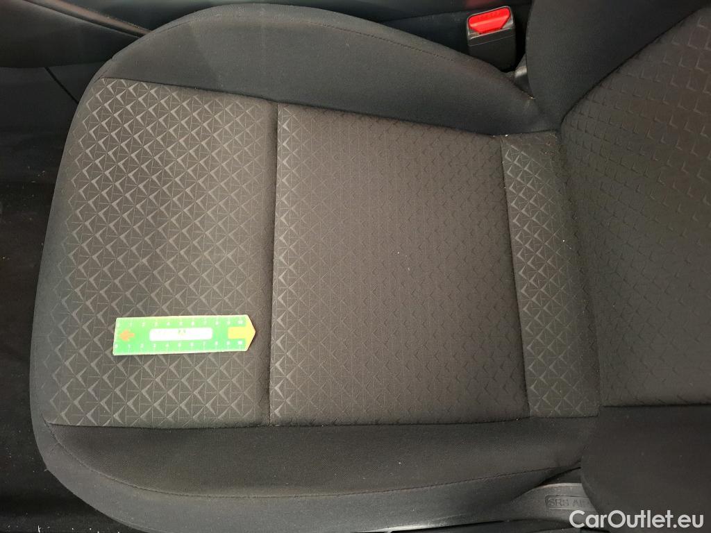  Nissan  Juke NISSAN  / 2019 / 5P / Crossover Hybrid 143 Business Edition #8
