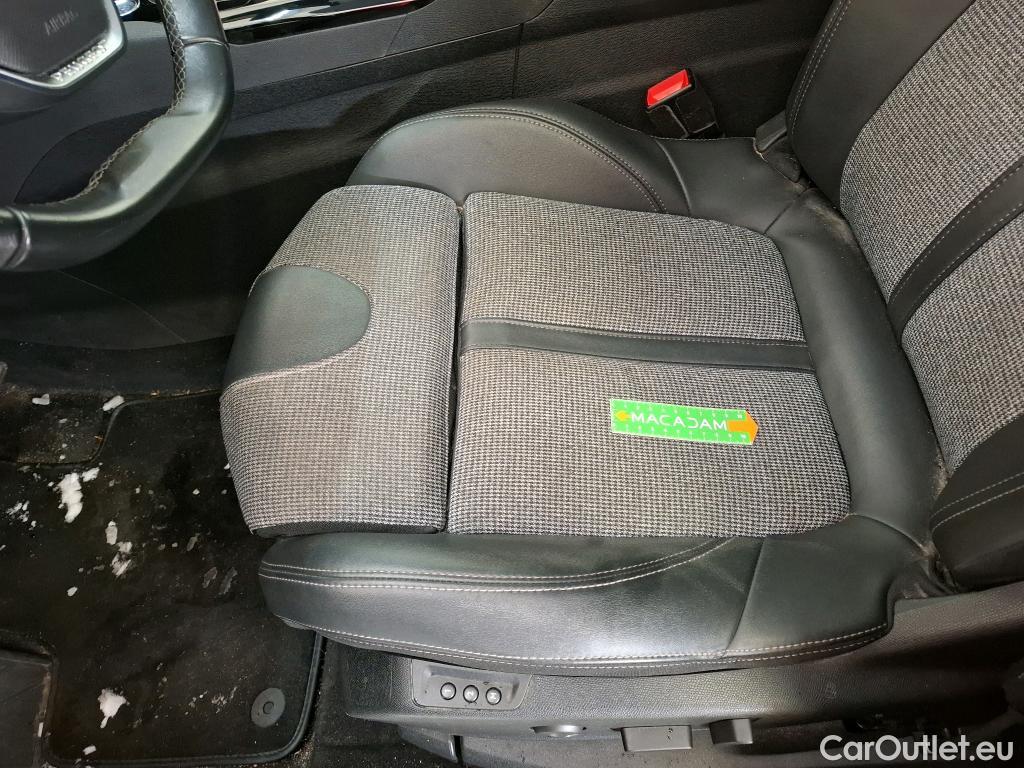  Peugeot  3008  Allure Business 1.2 PureTech 130CV BVA8 E6dT #30