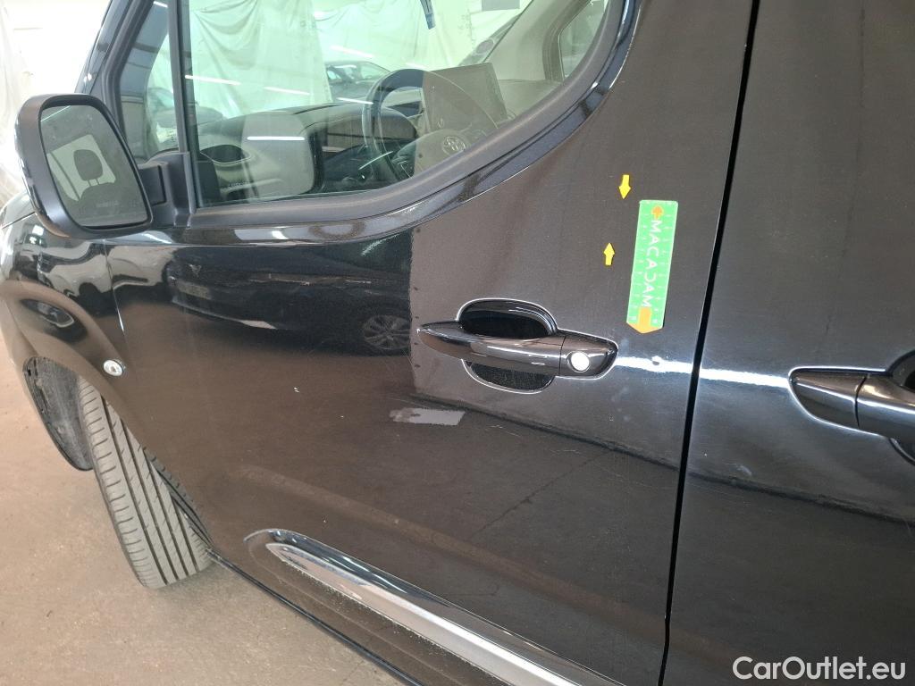  Toyota  Proace TOYOTA  City Verso / 2019 / 5P / monospace 1.2 MEDIUM 130 VVT-I BVA DESIGN #18