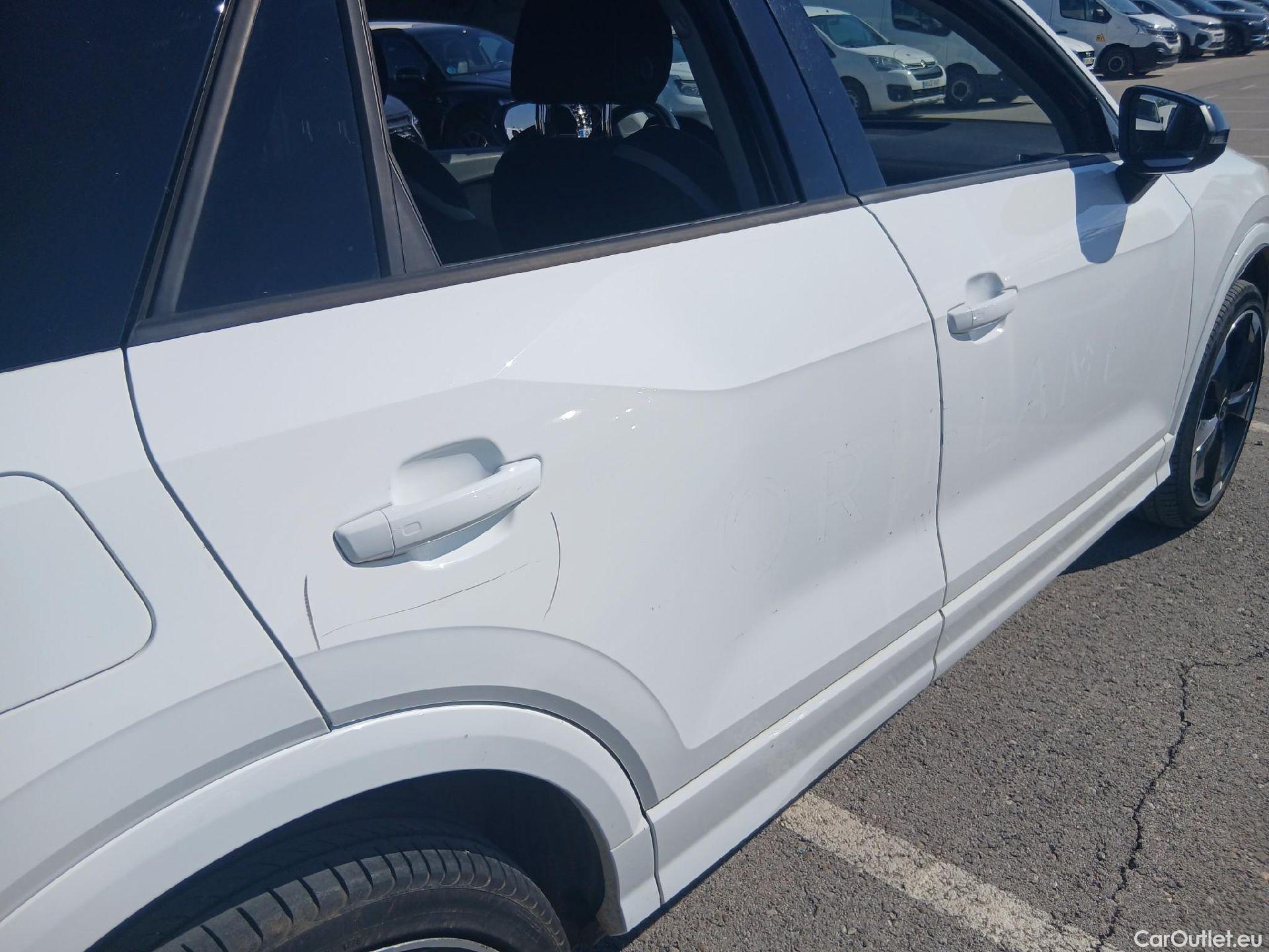 Audi  Q2 AUDI  / 5P / Black Line 30 TDI 116 CV #24