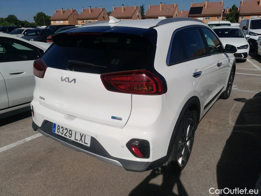  KIA  Niro KIA  / 2019 / 5P / crossover 1.6 GDi HEV 104kW (141CV) Emotion (AC) #9