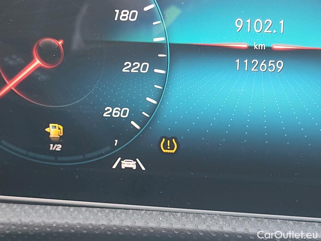 Mercedes  A-Klasse MERCEDES-BENZ Clase A / 5P / 180 d 110 CV #16