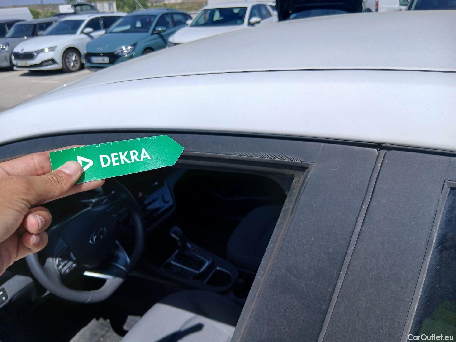  Hyundai   Ioniq HYUNDAI / 2019 / 5P / berlina con portón 1.6 GDI HEV Klass DCT #12