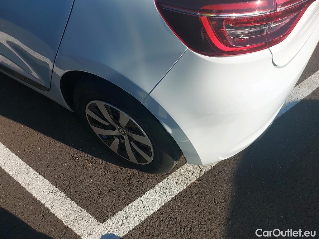  Renault  Clio RENAULT  / 2019 / 5P / berlina con portón Equilibre Blue dCi 74kW (100CV) #19
