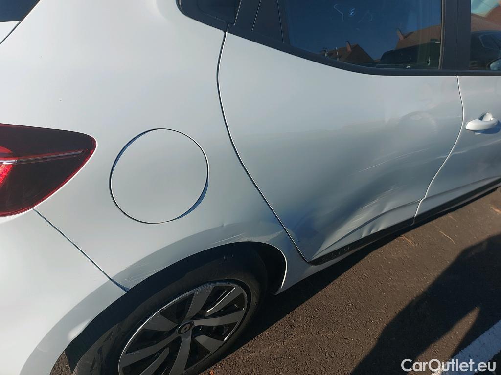  Renault  Clio RENAULT  / 2019 / 5P / berlina con portón Equilibre Blue dCi 74kW (100CV) #7