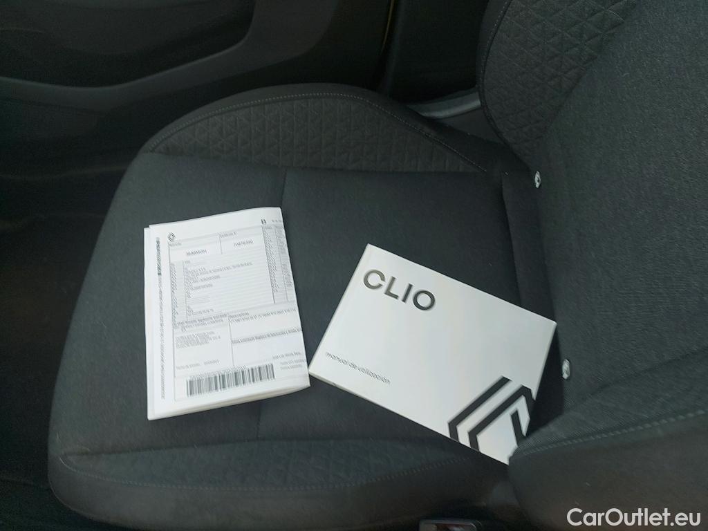  Renault  Clio RENAULT  / 2019 / 5P / berlina con portón Equilibre Blue dCi 74kW (100CV) #10