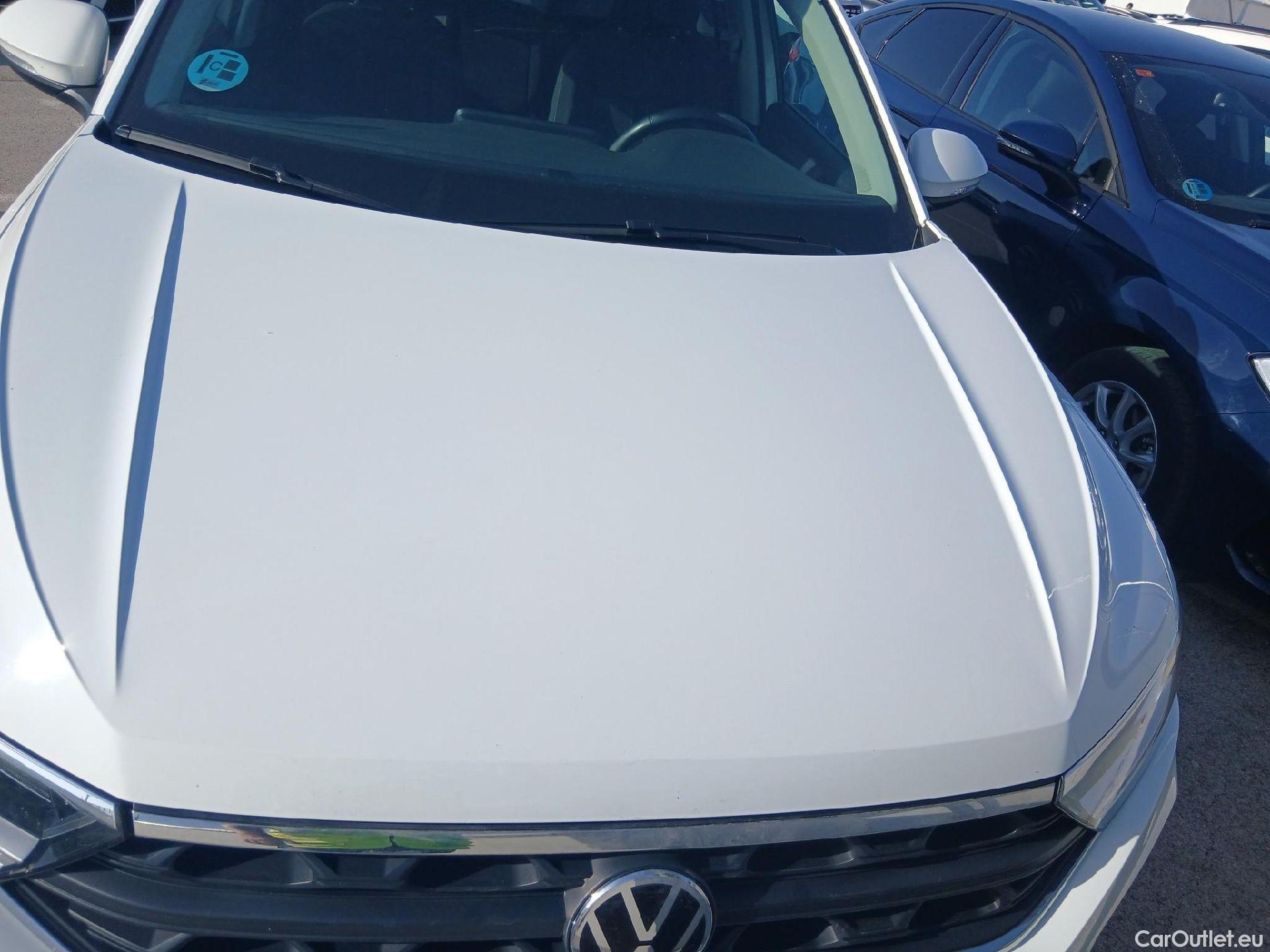  Volkswagen  T-ROC VOLKSWAGEN  / 2021 / 5P / todoterreno Life 1.0 TSI 81kW (110CV) #9