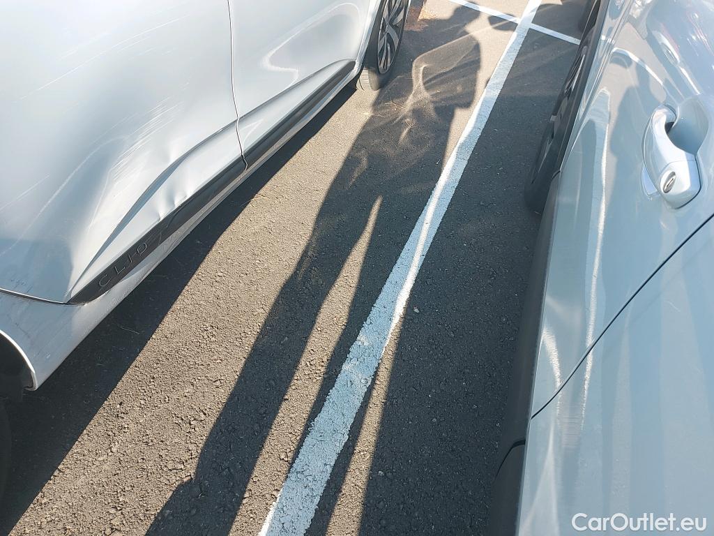  Renault  Clio RENAULT  / 2019 / 5P / berlina con portón Equilibre Blue dCi 74kW (100CV) #3
