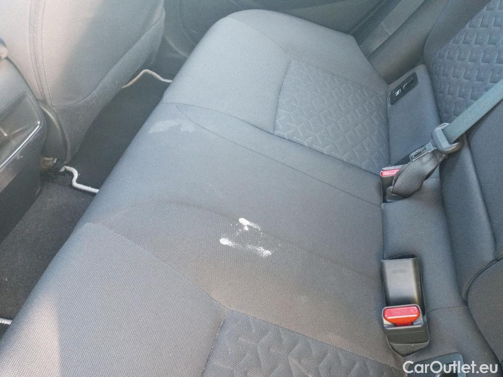  Toyota  Corolla TOYOTA  / 2019 / 5P / berlina con portón 1.8 125H BUSINESS PLUS E-CVT #13