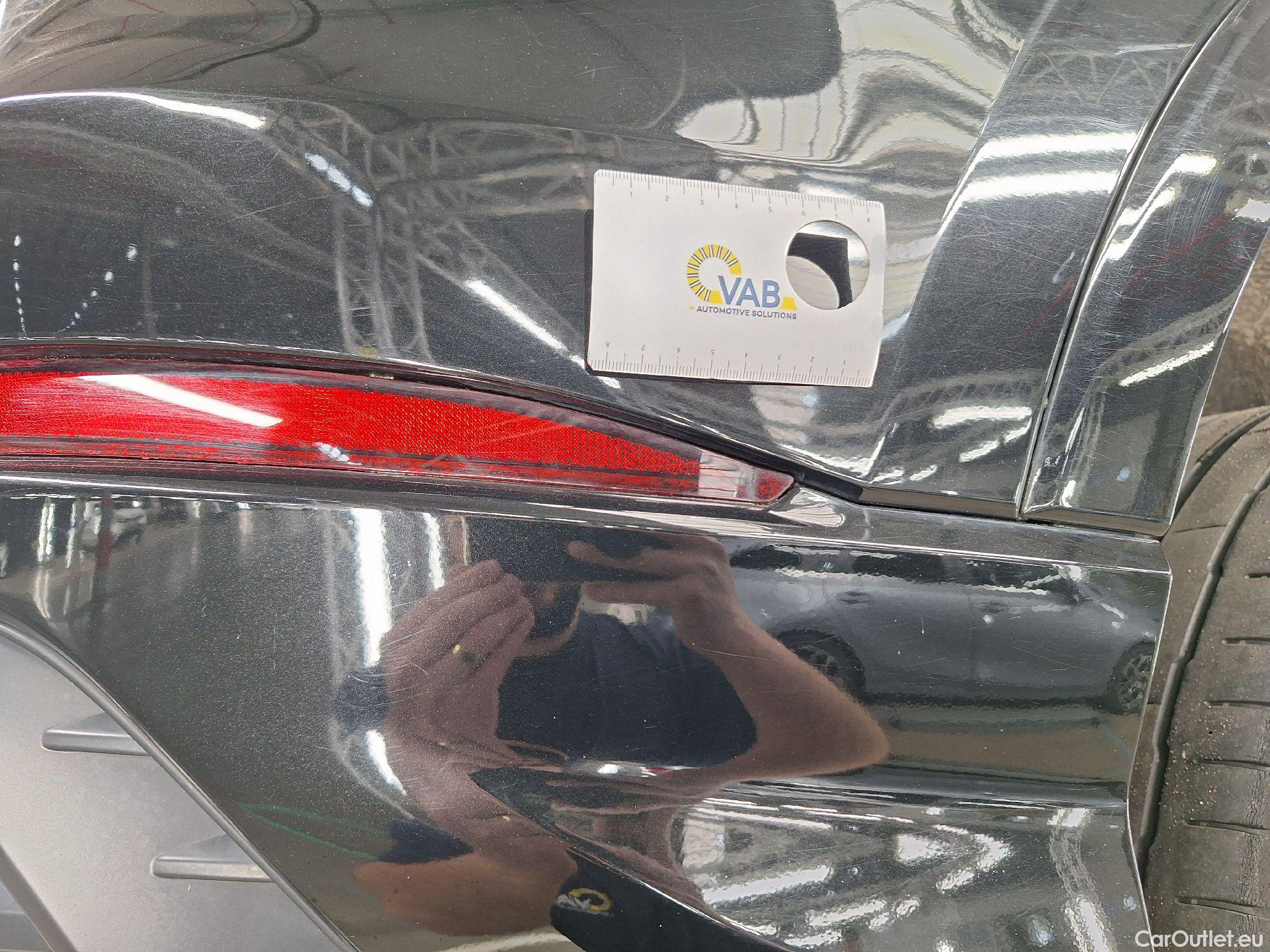  Audi  Q3 Audi,  '18, Audi  35 TDI S tronic S line Business Edition 5d #19