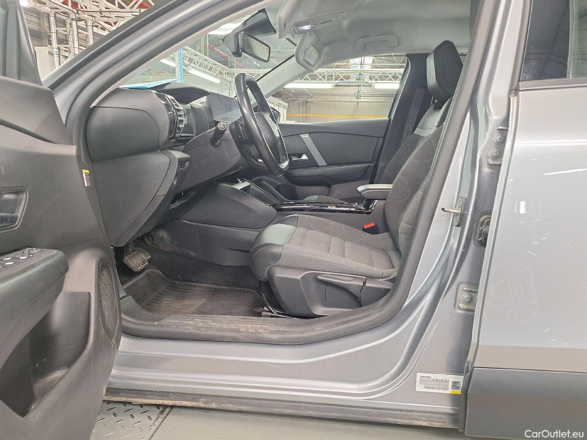  Citroen  C4 Citroën,  '20, Citroën  1.5 BlueHDi 130 S&S EAT8 Business Loung #29