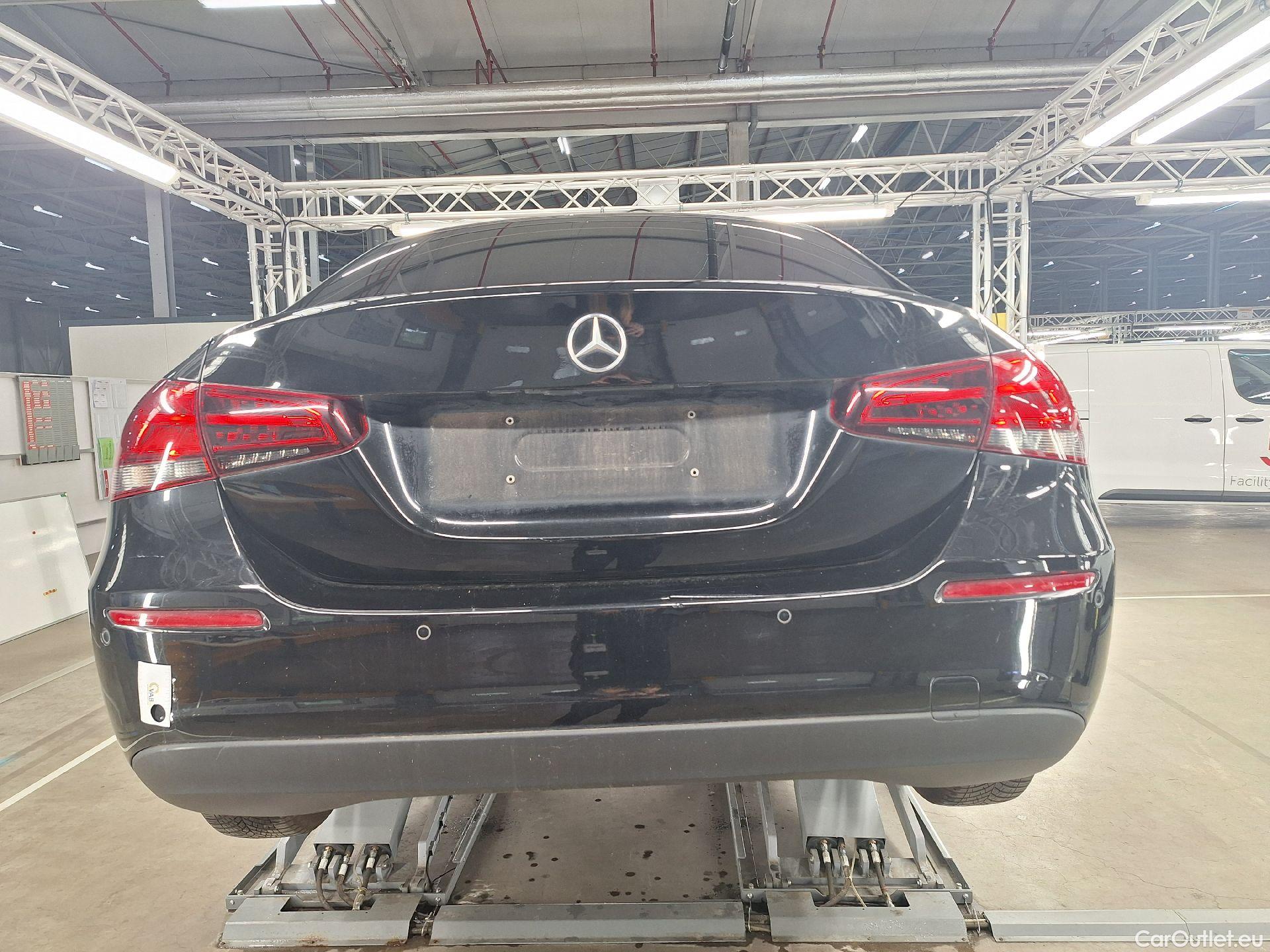  Mercedes  A-Klasse Mercedes, A-Class Berline '18, Mercedes-Benz  Limousine A 180 d DCT Busin #32