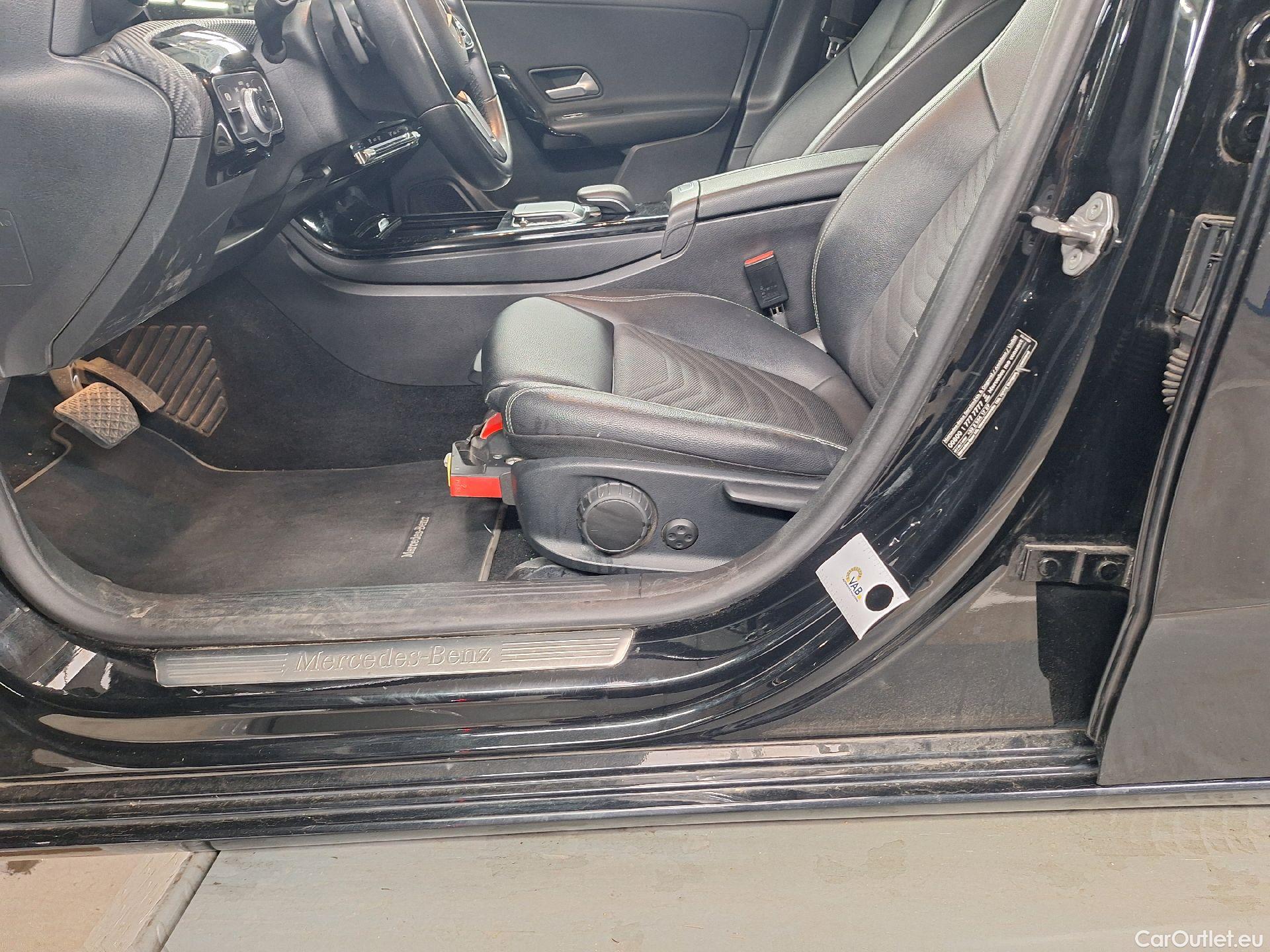  Mercedes  A-Klasse Mercedes, A-Class Berline '18, Mercedes-Benz  Limousine A 180 d DCT Busin #71