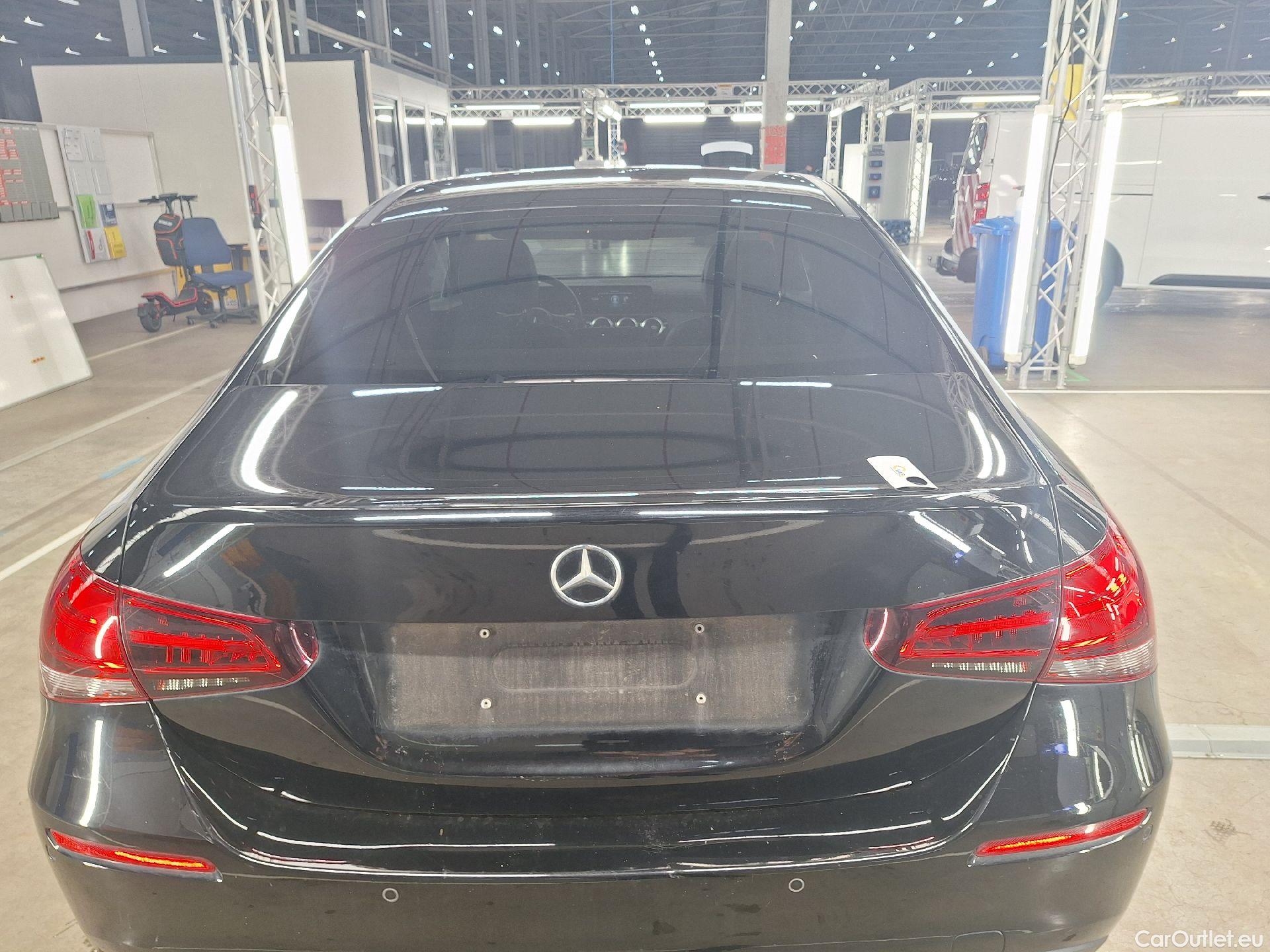  Mercedes  A-Klasse Mercedes, A-Class Berline '18, Mercedes-Benz  Limousine A 180 d DCT Busin #22